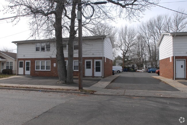 Building Photo - 257 Fisher Ave
