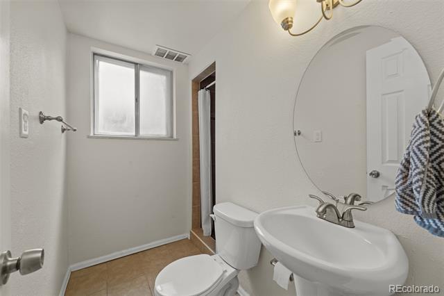 Building Photo - 2352 Circle
