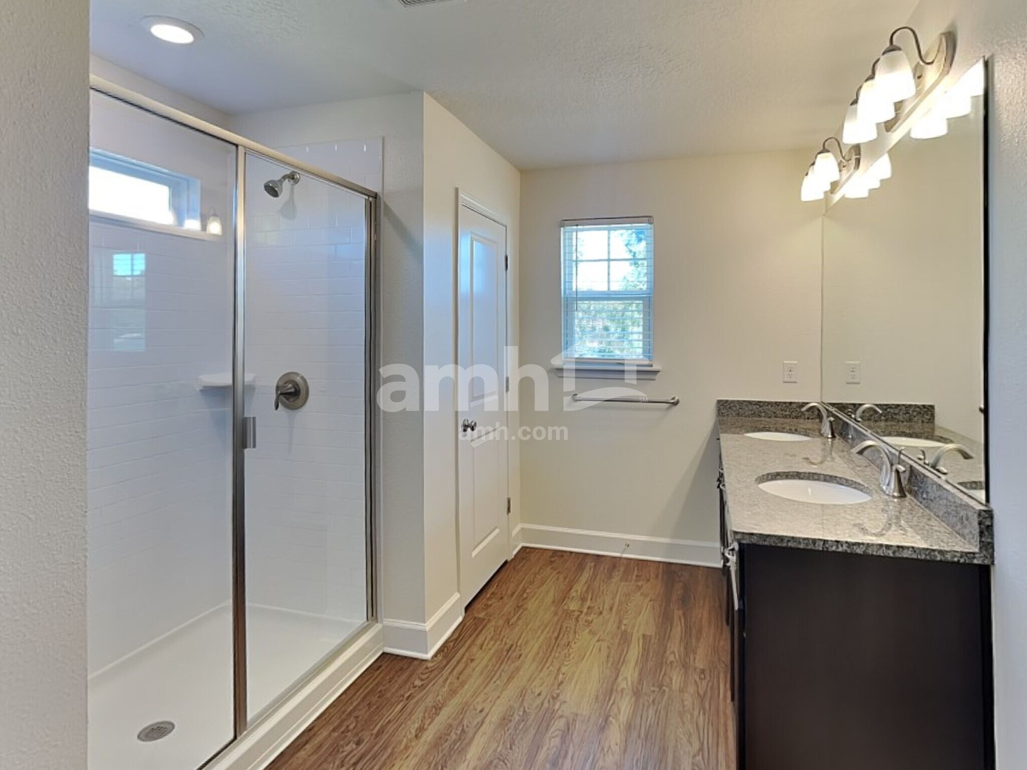 Building Photo - 1847 Silver Point