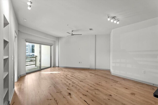 Building Photo - 3600 S Lamar Blvd