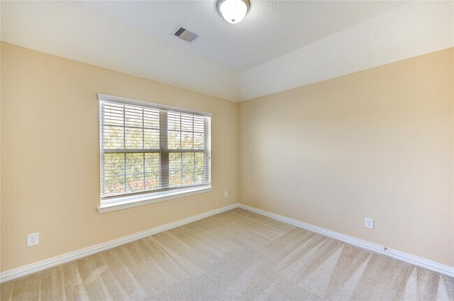 Building Photo - 15615 Lavender Bay Ln