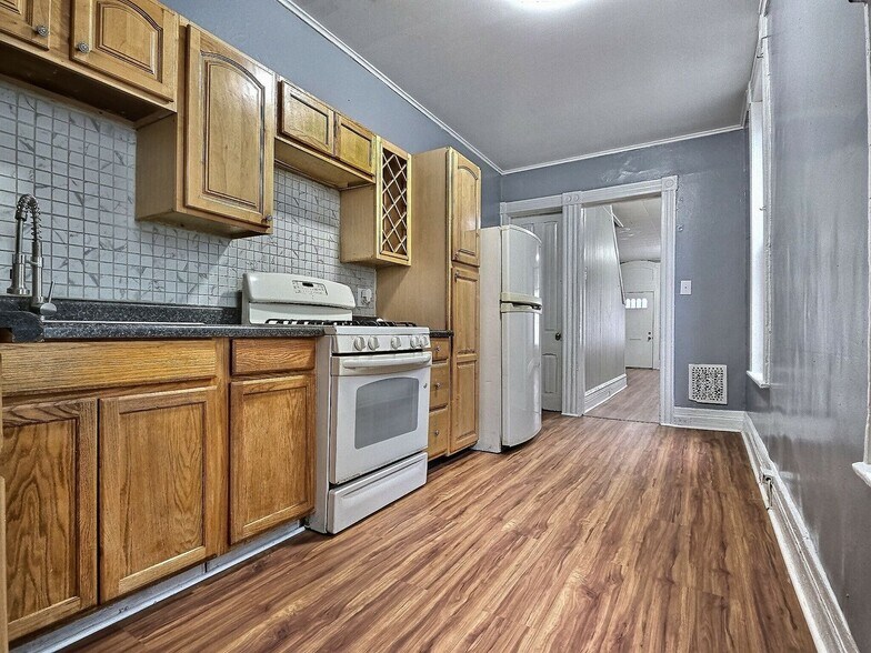 Building Photo - 739 Weiser St