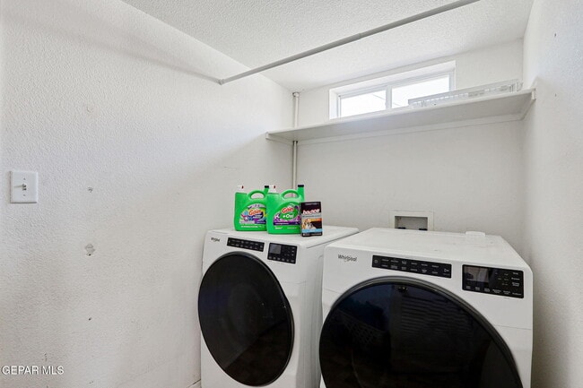 Building Photo - 12193 Sun Arbor Pl