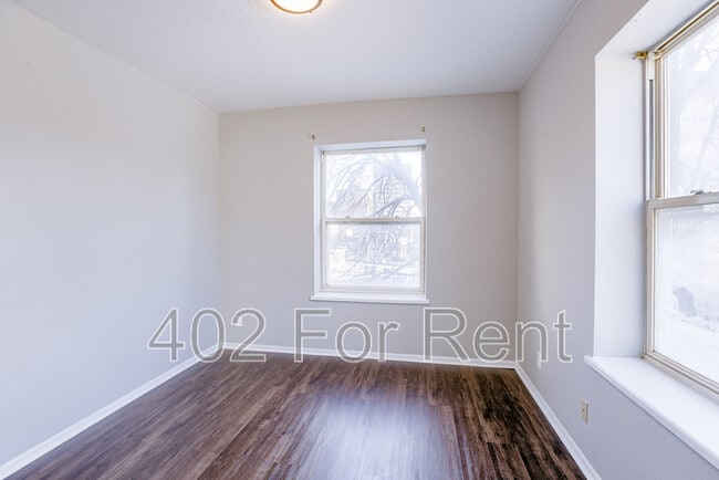 Building Photo - 210 S 24th St