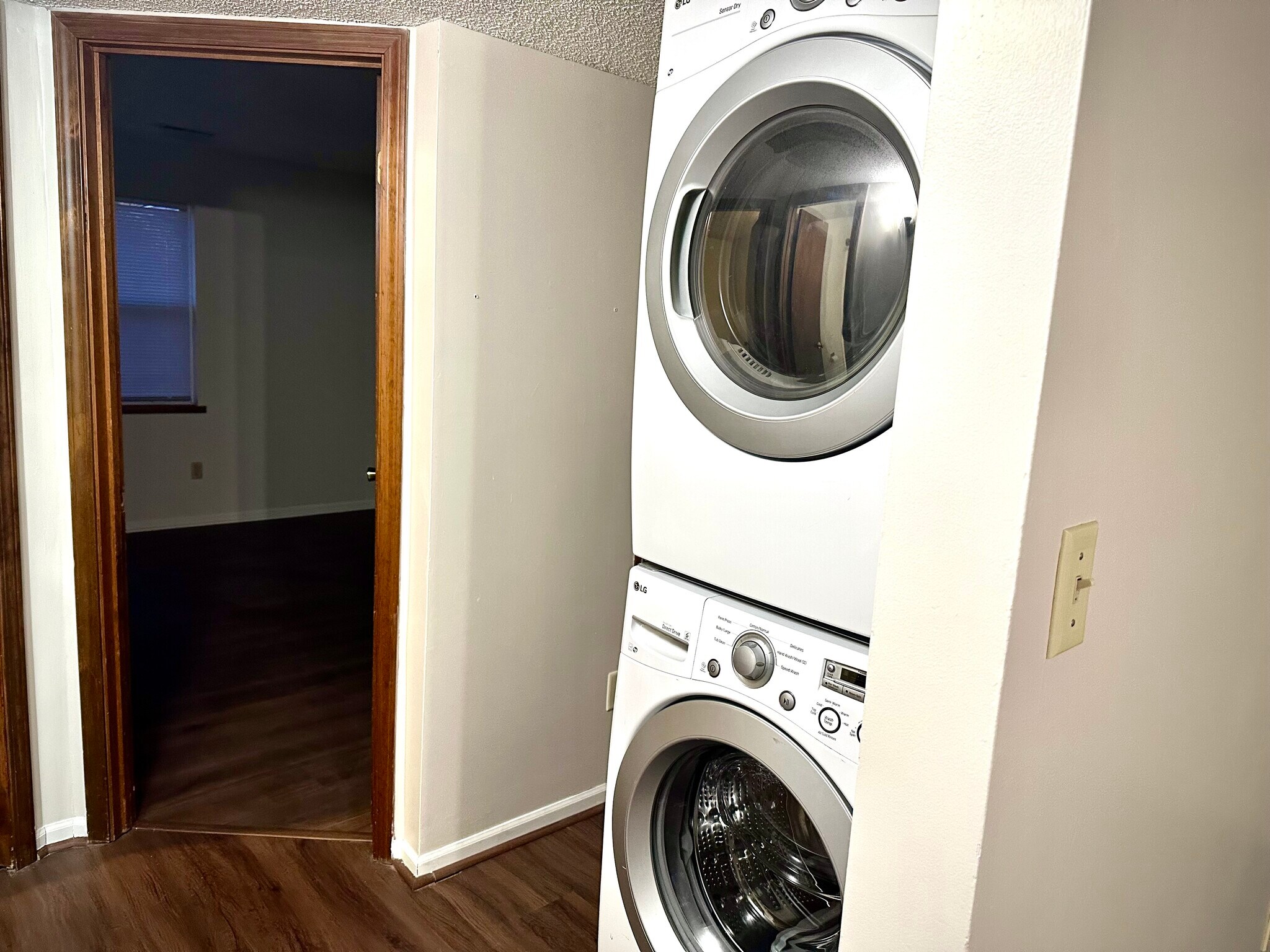 Building Photo - 1121 New Jersey St