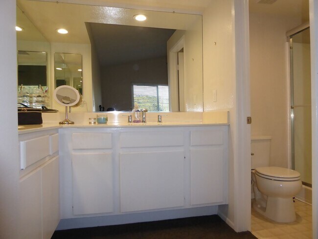 Building Photo - Mountain View Cottages Home for Rent in Sa...