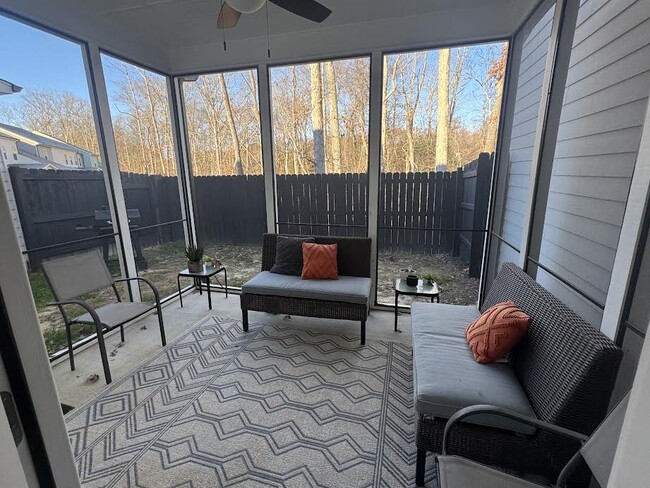 Screened in porch with fan - 5313 Briggs St