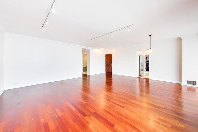 Building Photo - 1300 N Lake Shore Dr