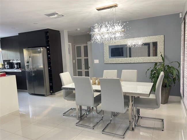 Building Photo - 6901 NW 82nd Ct