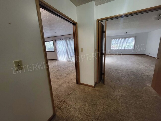 Building Photo - Classic Farmhouse on Murray w/Acreage, Multiple Bonus Rooms, & Mt. Hood View