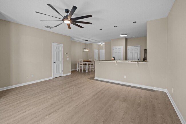 Building Photo - 45 Canyon Oak Loop