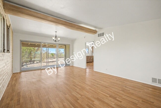 Building Photo - Mid Century Ranch Home on 2+ Acres with Private Pool - Mountain & City Views