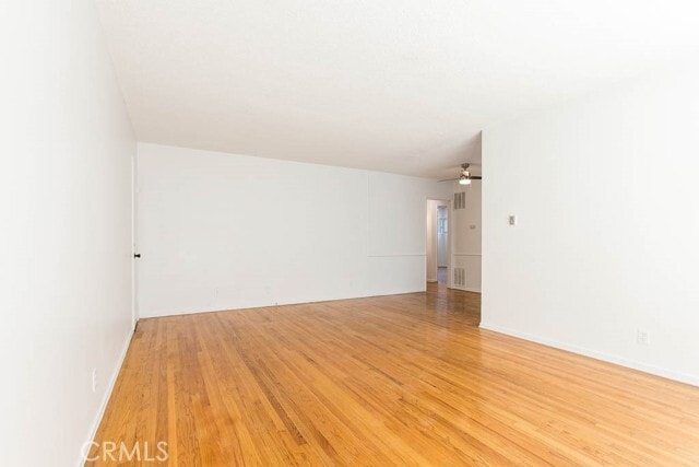 Building Photo - 930 N Stanley Ave