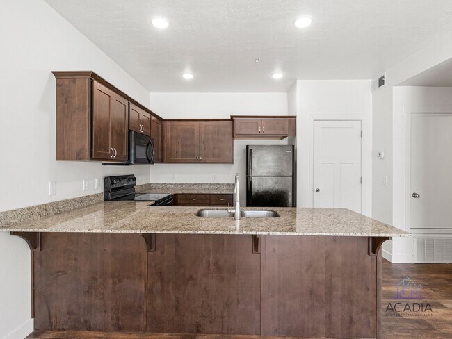 Building Photo - 533 S 850 E