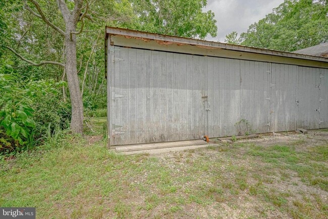 Building Photo - 3658 Tuckahoe Rd