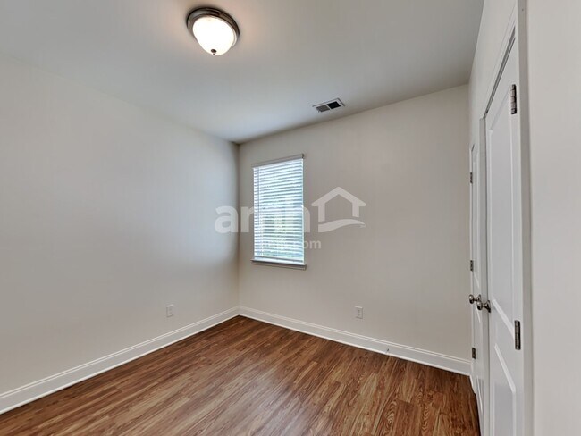 Building Photo - 2449 Napa Valley Dr
