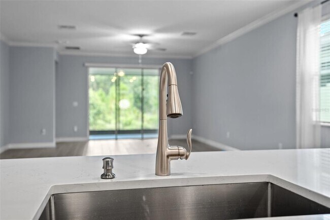 Building Photo - 16819 Shell Bay Dr