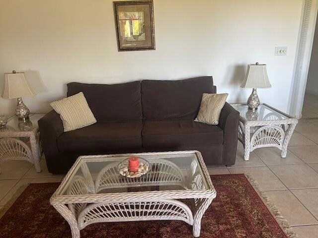 Building Photo - 275 Palm Ave