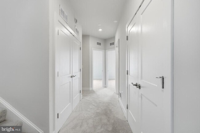 Building Photo - 2389 Liberty Lp