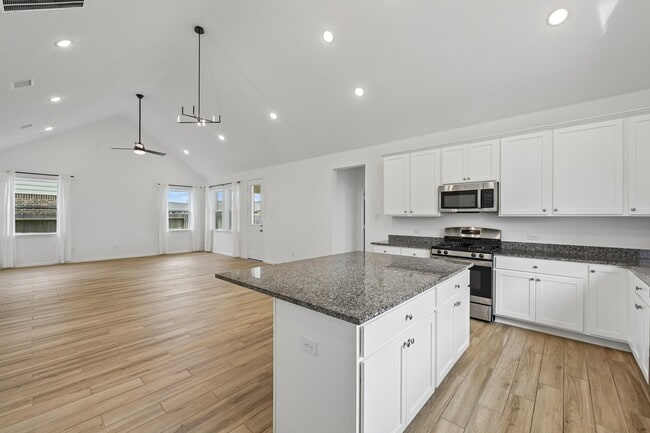Building Photo - 7818 Palm Glade Dr