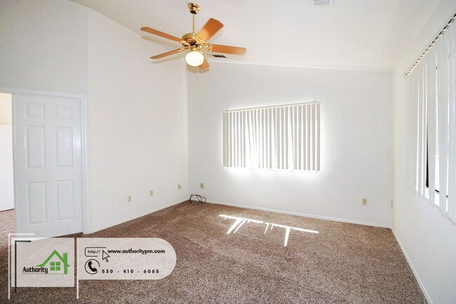 Building Photo - 21906 Chimney Rock Dr