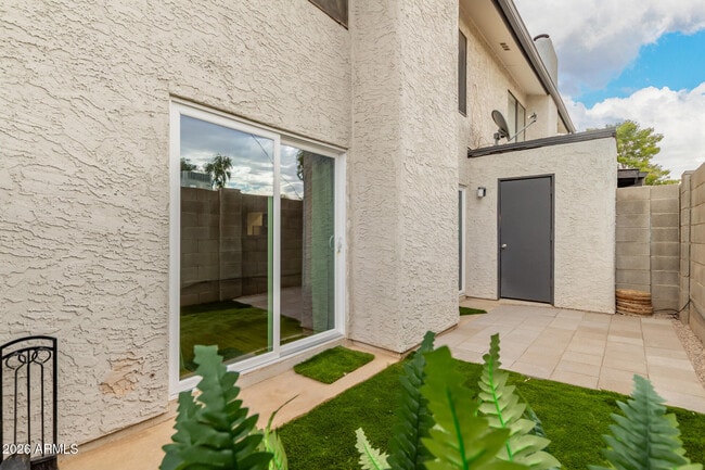 Building Photo - 3136 N 38th St