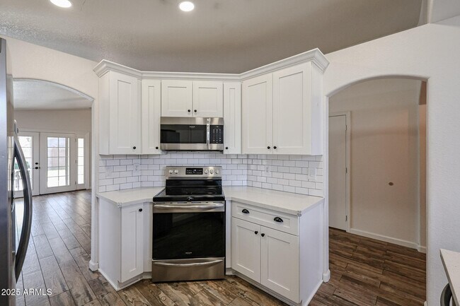 Building Photo - 6209 W Blackhawk Dr