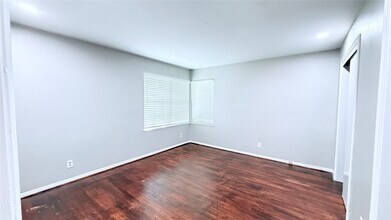Building Photo - 11119 Atwell Dr
