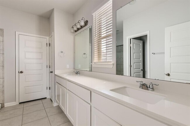 Building Photo - 2521 Pecan Island Dr