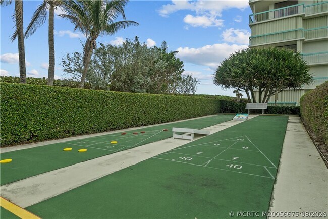Building Photo - 9940 S Ocean Dr