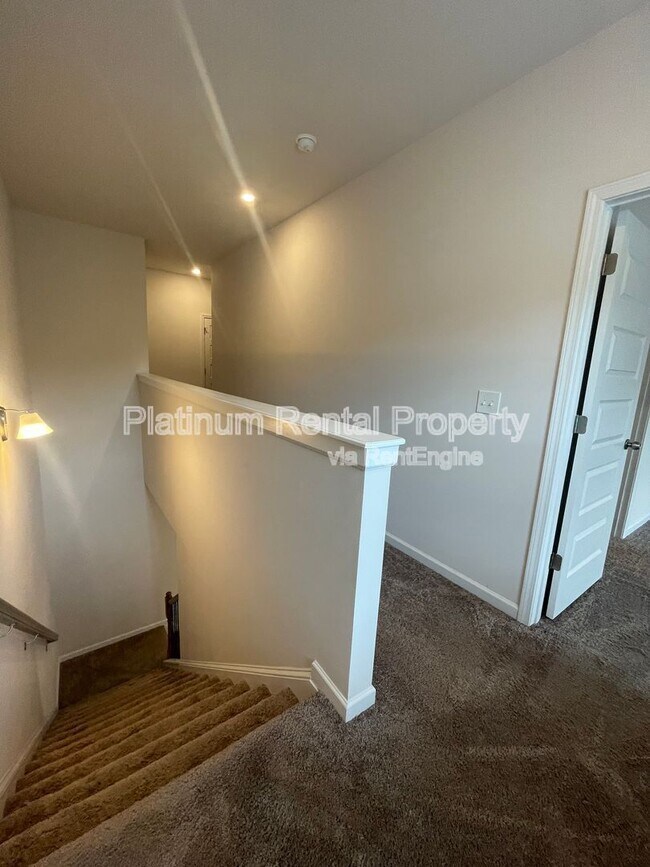 Building Photo - 350 Cranston Dr
