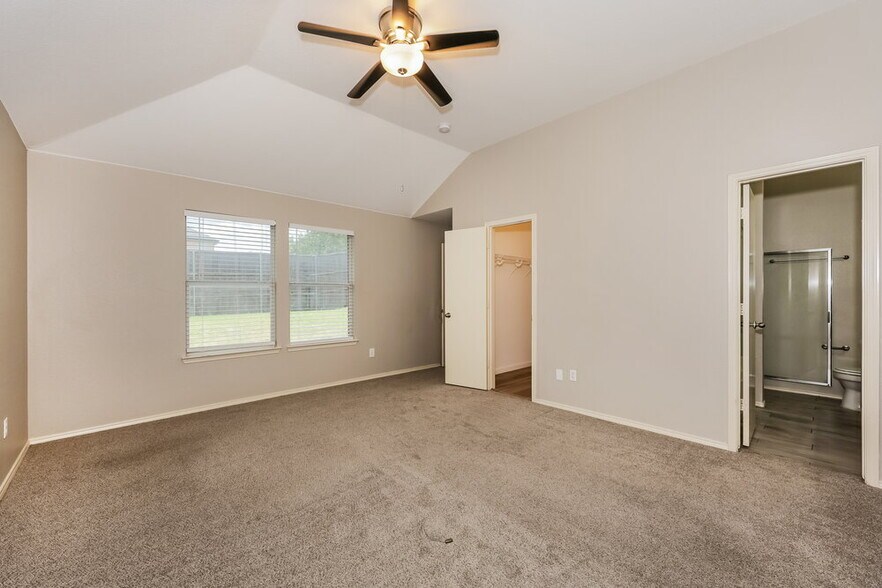 Building Photo - 1082 Magnolia Ln