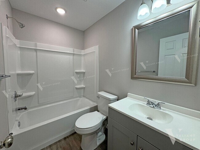 Building Photo - Charming 3-Bedroom, 1-Bathroom House for Rent in Springfield’s Heart of the Westside Neighborhood