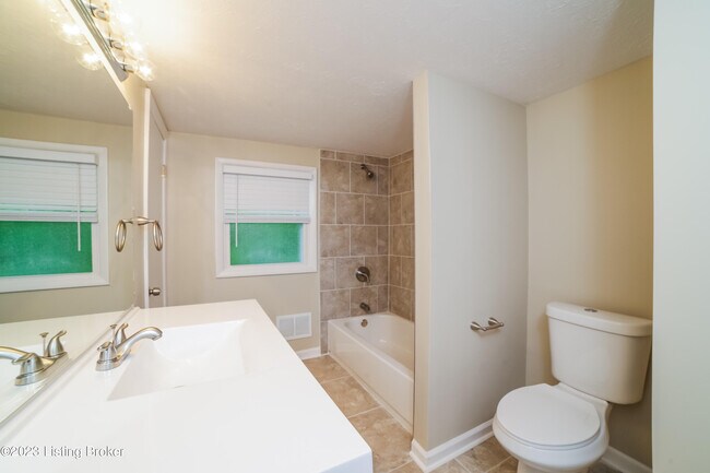Building Photo - 3422 Peleske Dr