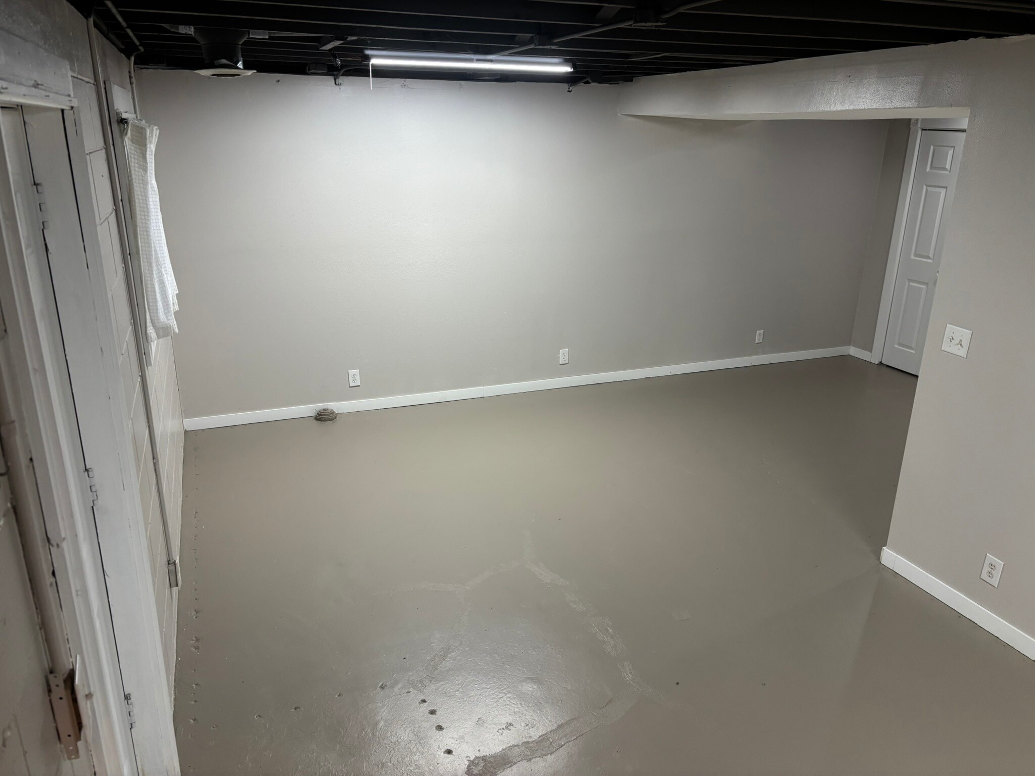 Building Photo - 5277 NW Torgerson Dr