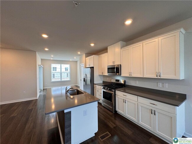 Building Photo - 4934 Brookside Ct