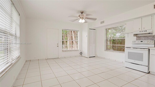 Building Photo - 1036 NW 75th St