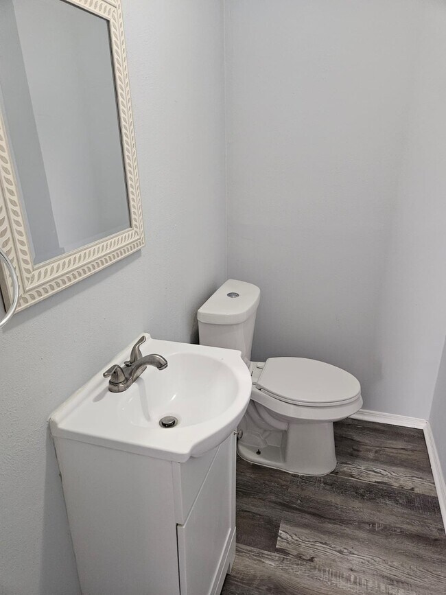 Building Photo - 722 NW 32nd St