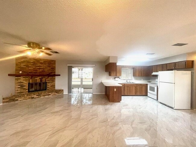 Building Photo - 1734 Willa Cir