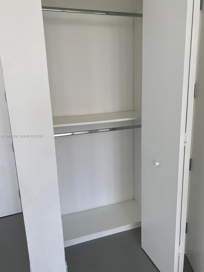 Building Photo - 5252 NW 85th Ave