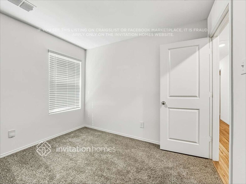 Building Photo - 3212 Crestone Dr