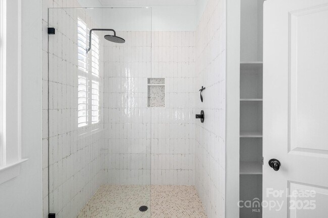 Building Photo - 5736 Burck Dr NW