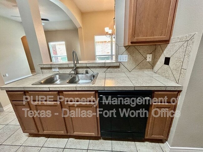 Building Photo - 1421 Piedmont Dr