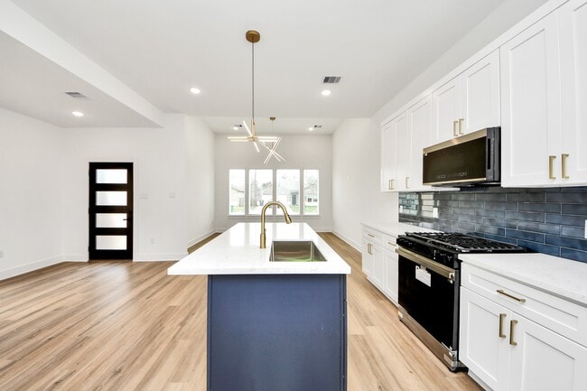 Building Photo - 9309 Caddo Rd