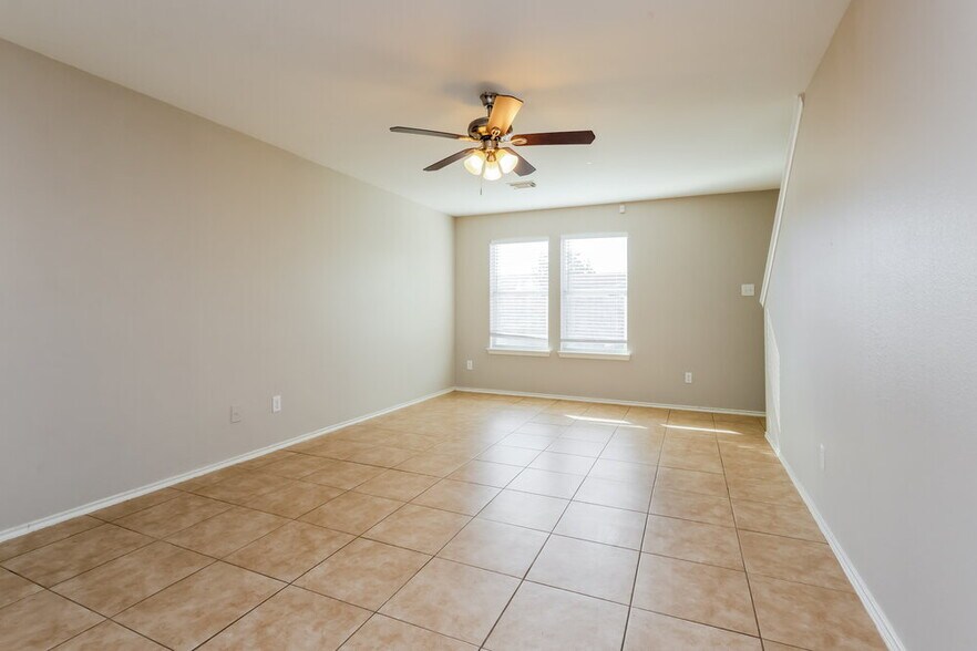 Building Photo - 7219 Rising Brook Dr