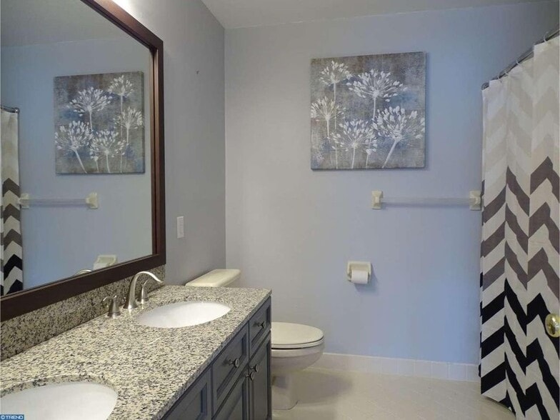 Building Photo - 202 Red Maple Ct