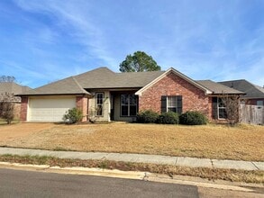 Building Photo - 3/2 For Rent in Harvey Crossing of Gluckstadt!