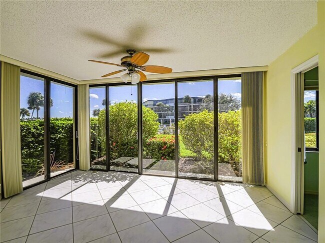 Building Photo - 1821 Mooringline Dr