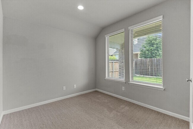 Building Photo - 2412 Bathwick Ln