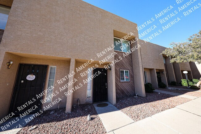 Building Photo - 1601 W Sunnyside Dr